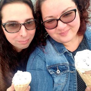 Meet your Posher, Cassandra